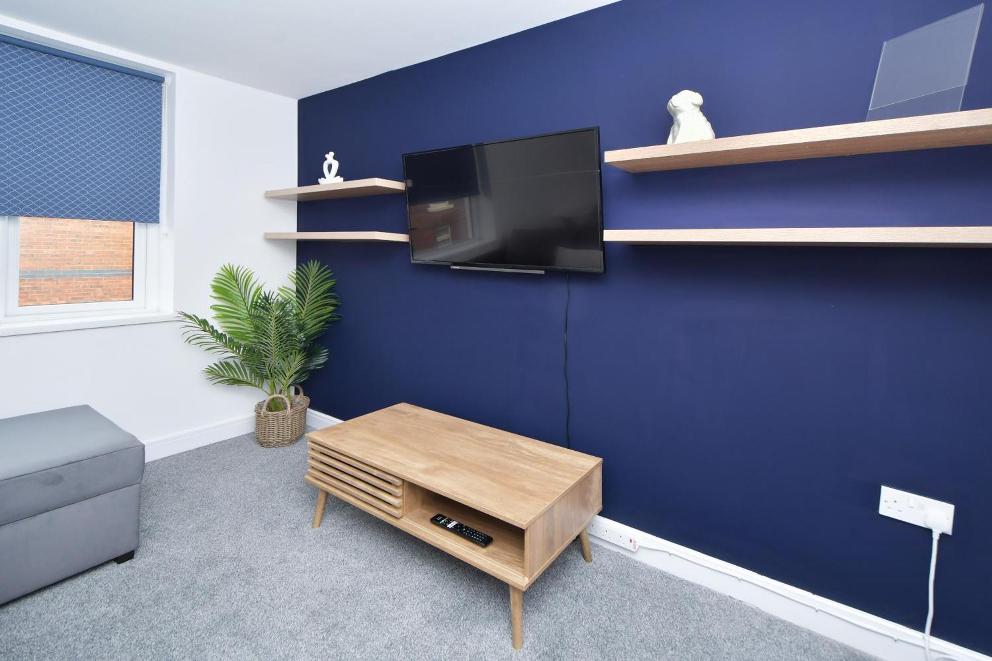Sapphire Apartments By Yourstays - Luxury 2 Bedroom Apartments In Кру Экстерьер фото