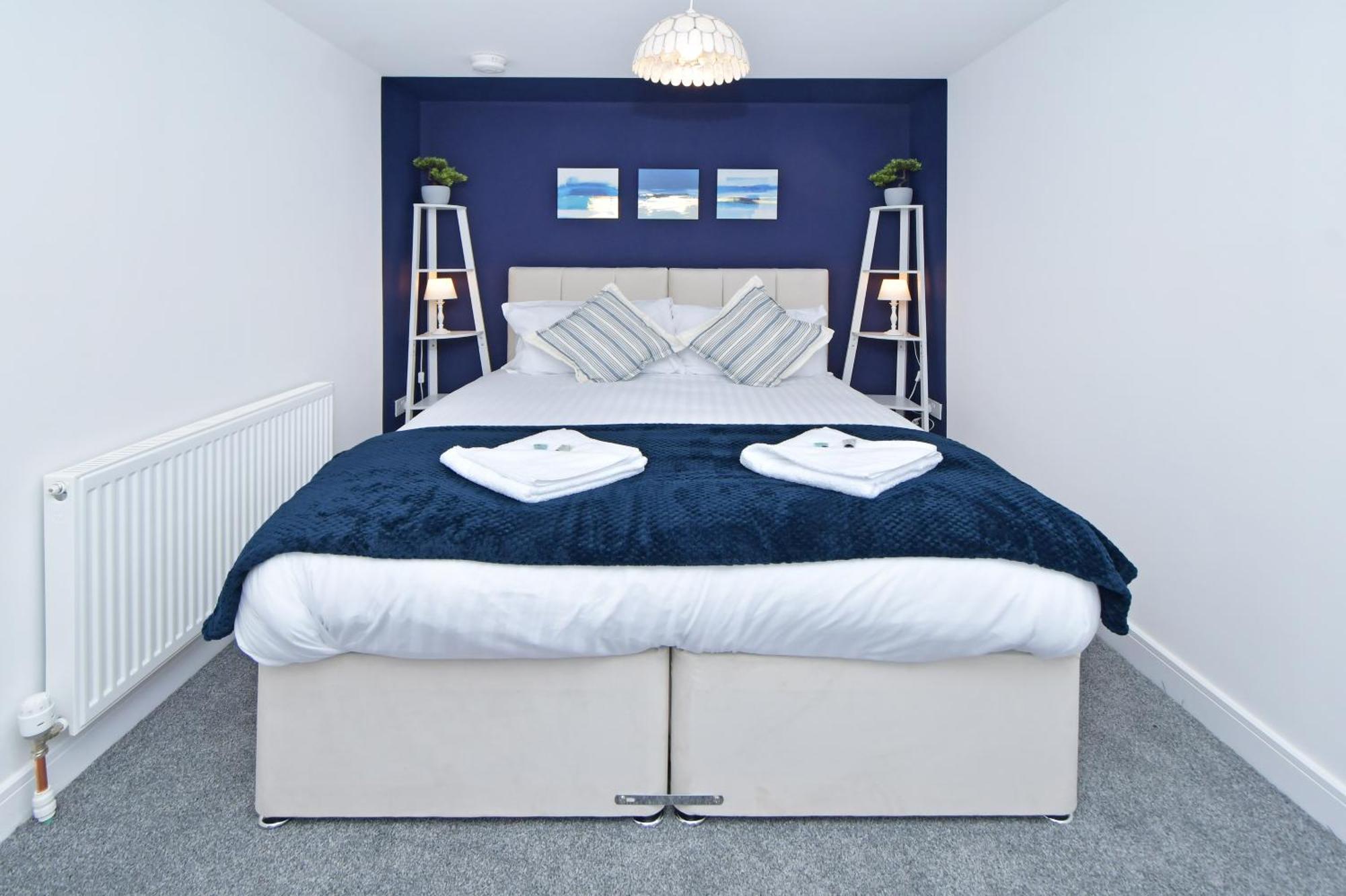 Sapphire Apartments By Yourstays - Luxury 2 Bedroom Apartments In Кру Экстерьер фото