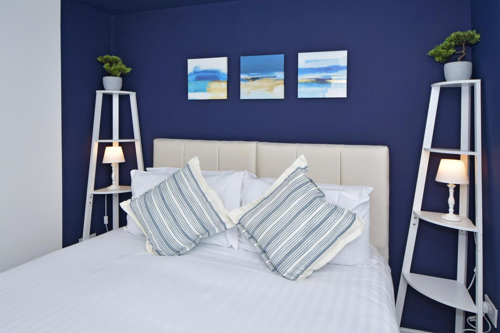 Sapphire Apartments By Yourstays - Luxury 2 Bedroom Apartments In Кру Экстерьер фото